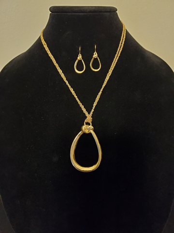 Gold Teardrop Chain Necklace Set