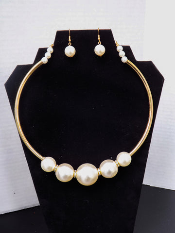 Large Pearl and Gold Choker Set